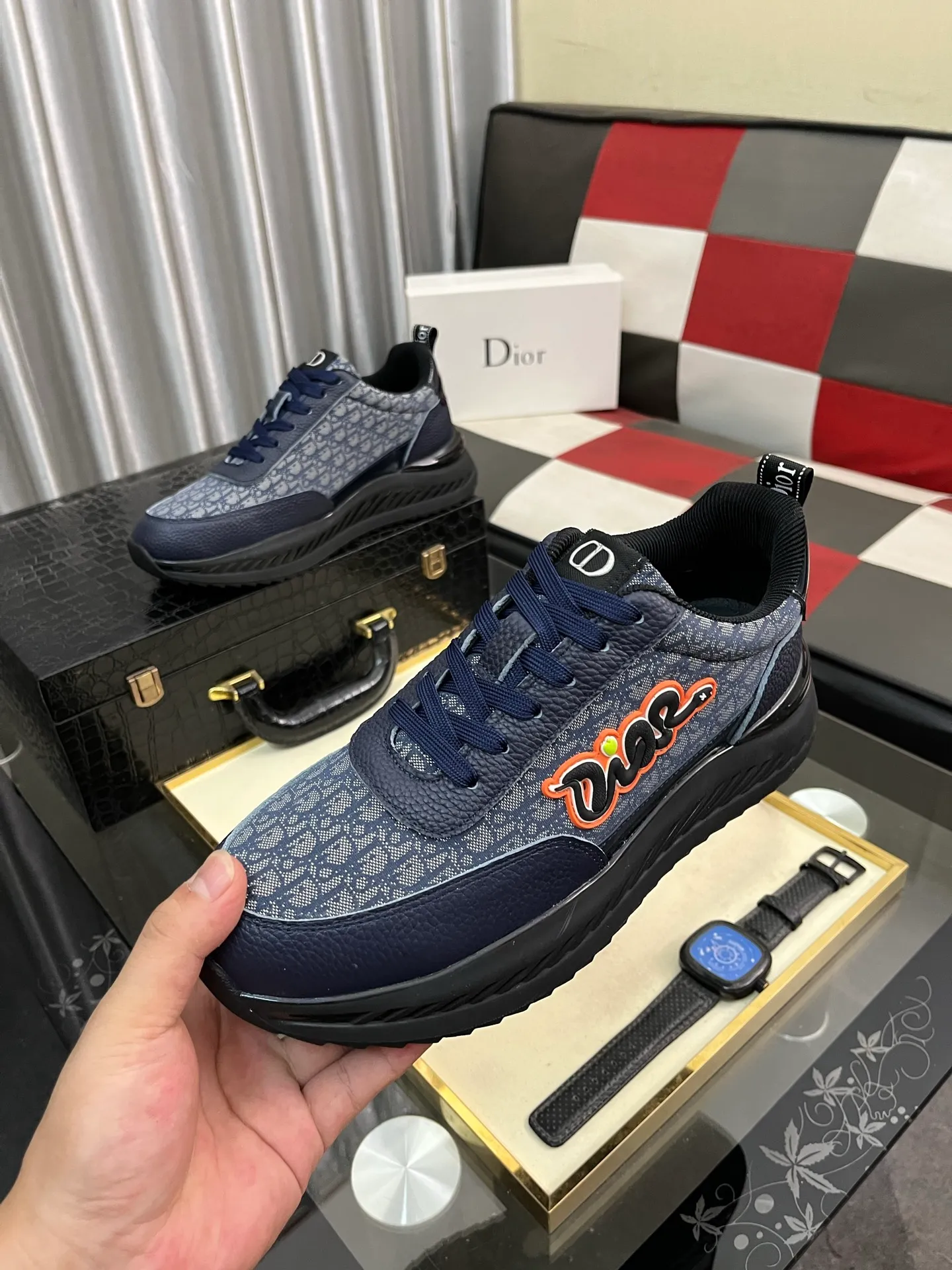 Men's Men's Shoes💰458⌚️⌚️Dior unique modern style sneakers. Counter purchasing 🏃casual leather shoes😍😍 original cowhide leather imported from Italy (refuses to discolor and grind feet) soles: original soles specially provided by the original factory, super cool😍 lace up and walk with wind👍 style design ⚠️ super comfortable and wear-resistant original soles. Just like shooting the real thing 🎬The real thing is better Code number: 38-445⃣️Colors available